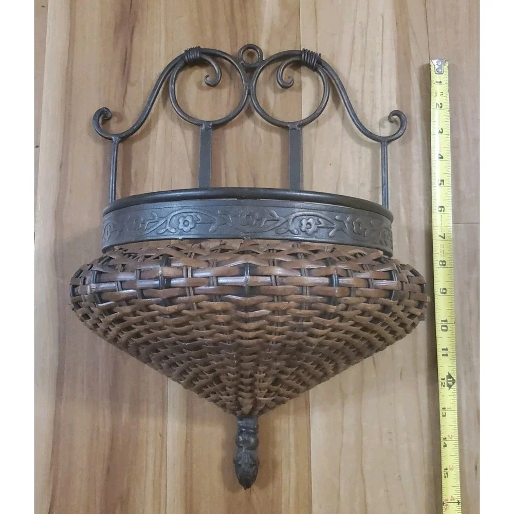Vintage Wicker Front Door Basket Wicker And Metal Decorative Wall Basket